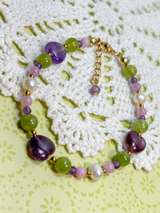 Daphne - Heart Gemstone and Pearl Bracelet